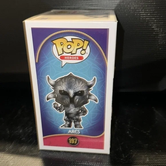 Funko Pop Wonder Woman - Ares - Picture 4 of 5